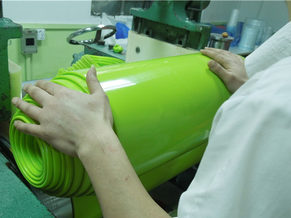 <a href='http://m.17xbb.com/Helps/dgongshidiboguijiaozh.html' class='keys' title='點擊查看關(guān)于硅膠制品廠家的相關(guān)信息' target='_blank'>硅膠制品廠家</a> 硅膠制品廠家